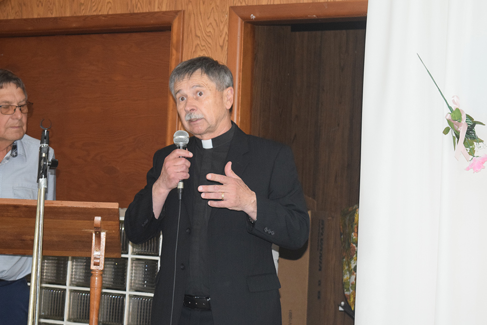 Canora parish bids farewell to popular long-time pastor – Canora Courier